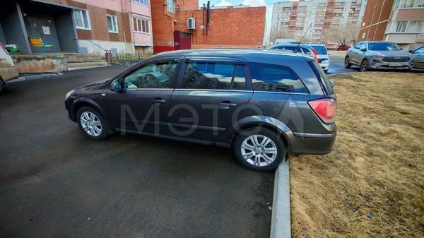 Opel Astra 2012, фото 5