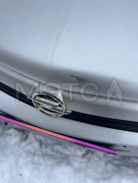 Opel Astra 2011, фото 10