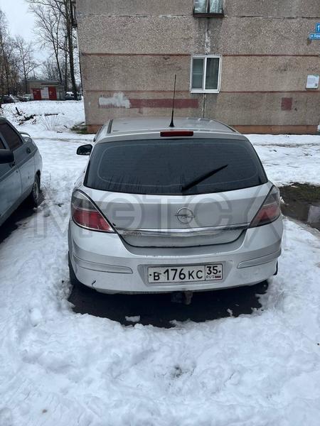 Opel Astra 2011, фото 4