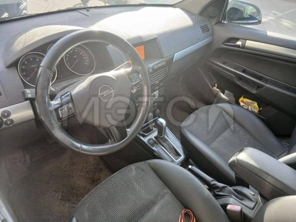 Opel Astra 2012, фото 7
