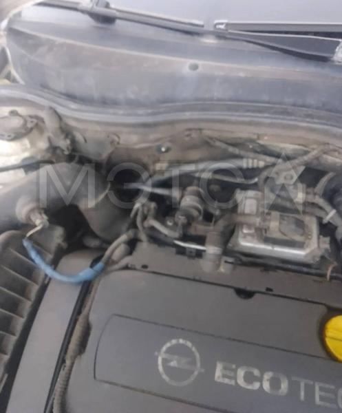 Opel Astra 2012, фото 3
