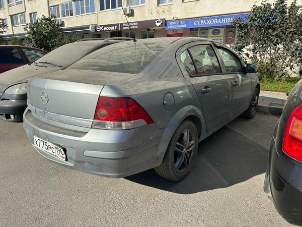 Opel Astra 2011, фото 8
