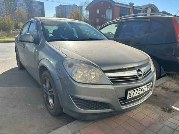 Opel Astra 2011, фото 5