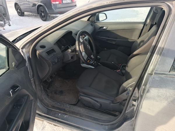 Opel Astra 2012, фото 5