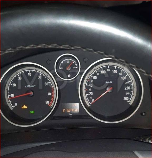 Opel Astra 2012, фото 6