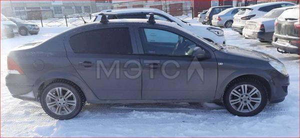 Opel Astra 2012, фото 4