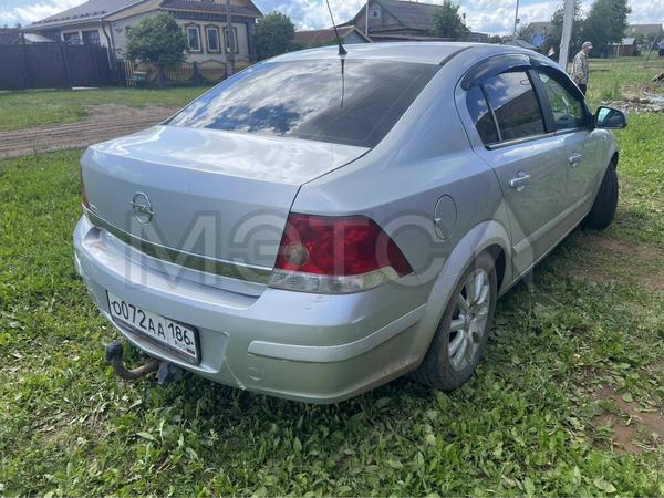 Opel Astra 2012, фото 4