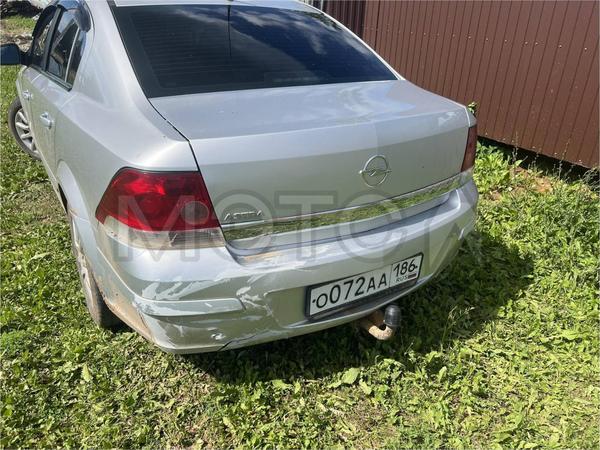 Opel Astra 2012, фото 5