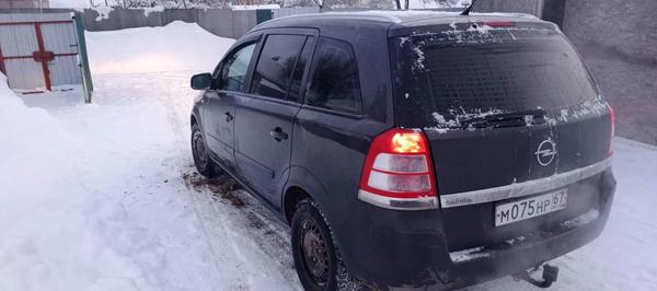 Opel Zafira 2012, фото 6