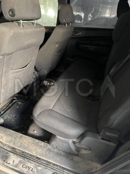 Opel Zafira 2012, фото 15