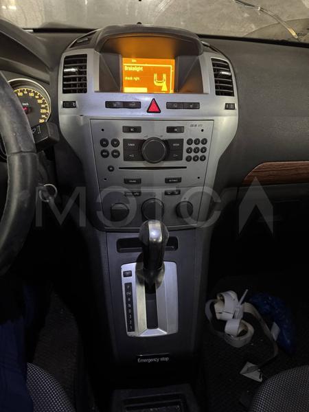 Opel Zafira 2012, фото 14
