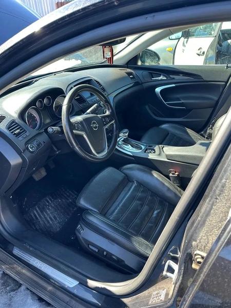 Opel Insignia 2011, фото 10