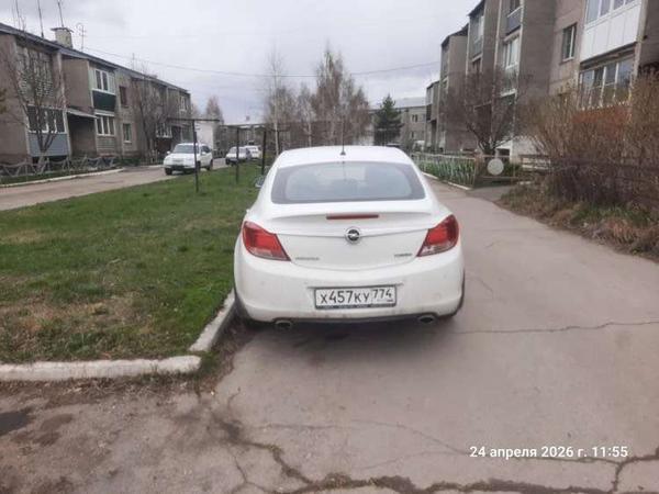 Opel Insignia 2012, фото 3