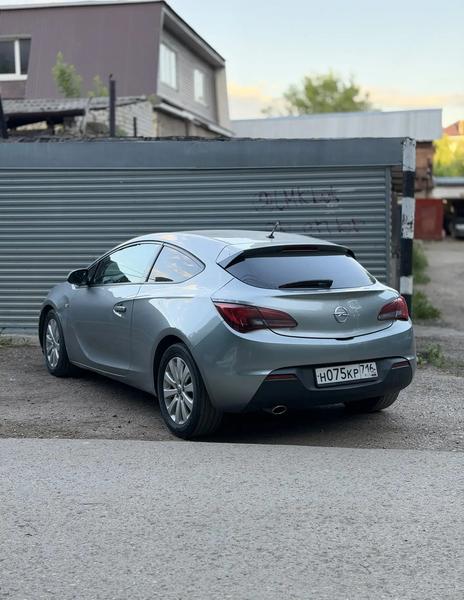 Opel Astra 2012, фото 8