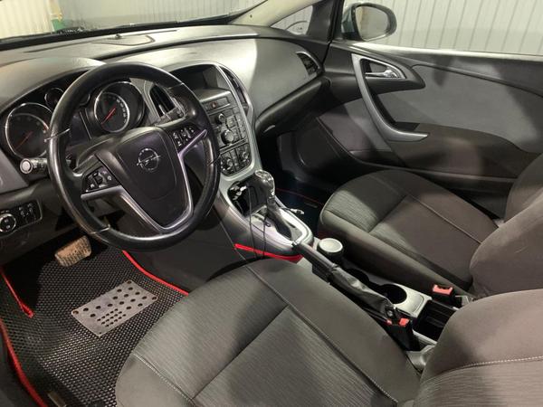 Opel Astra 2012, фото 8