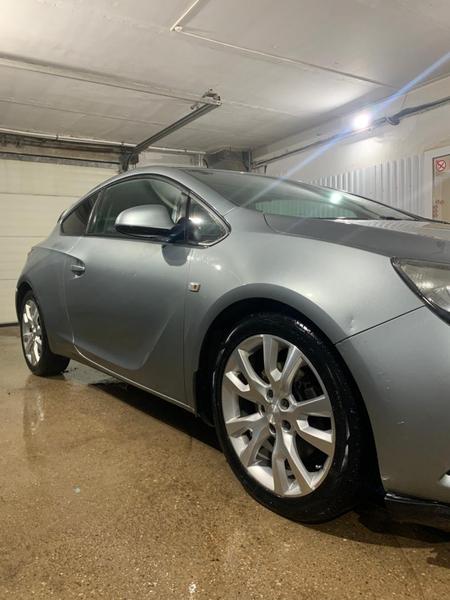 Opel Astra 2012, фото 6