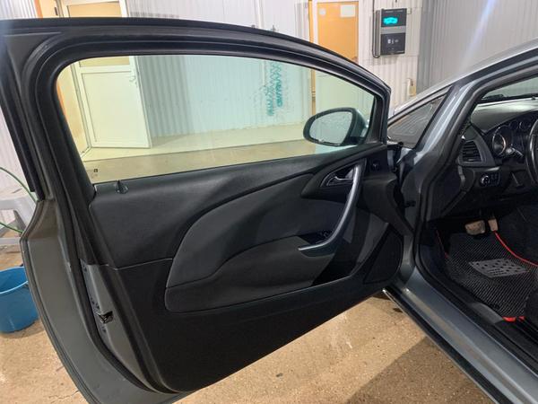 Opel Astra 2012, фото 10