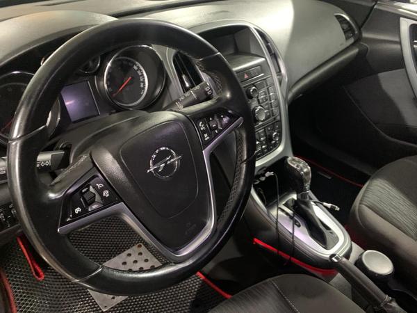 Opel Astra 2012, фото 9