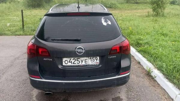Opel Astra 2013, фото 7