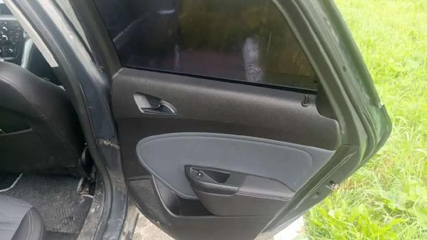 Opel Astra 2013, фото 10