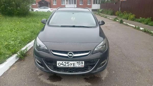 Opel Astra 2013, фото 8