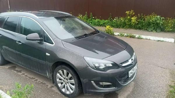 Opel Astra 2013, фото 6