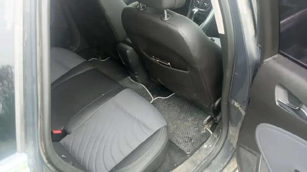 Opel Astra 2013, фото 11