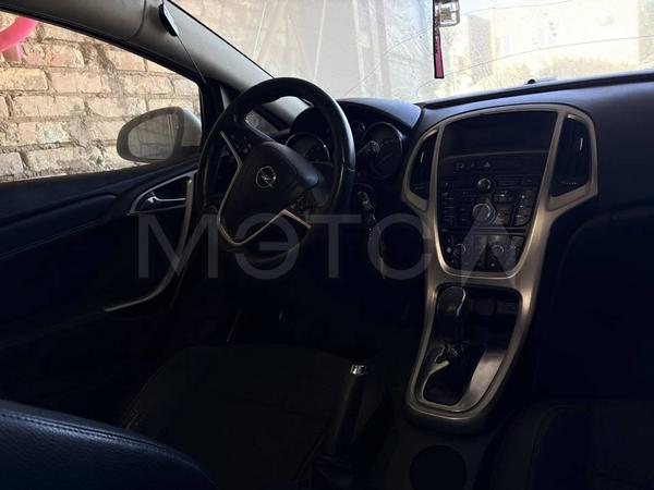 Opel Astra 2012, фото 6
