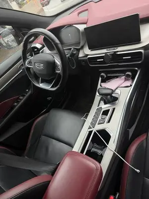 Geely Coolray 2024 с торгов по банкротству, фото 1