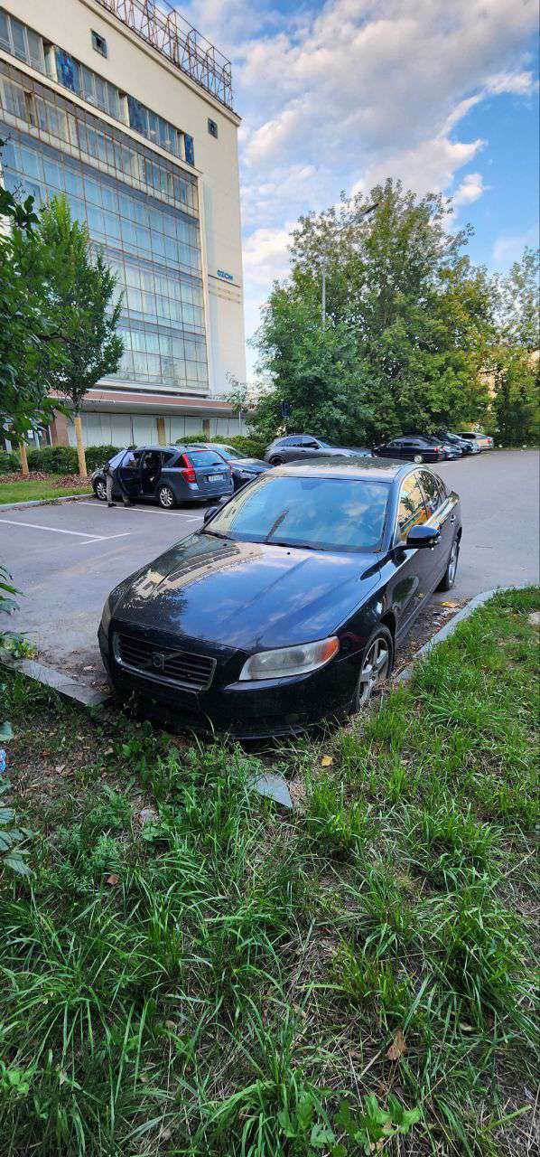Volvo S80