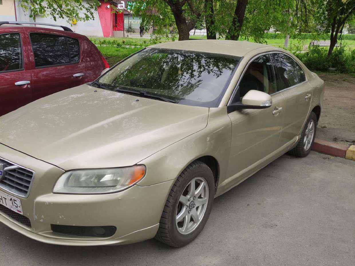Volvo S80