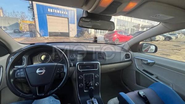 Volvo S60 2011, фото 6