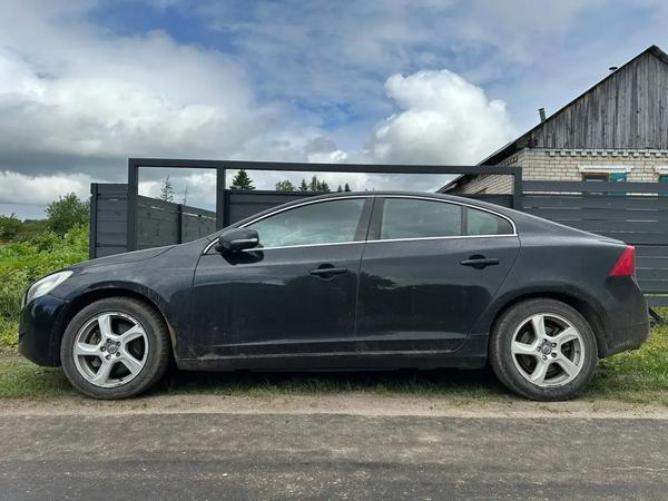 Volvo S60 2012, фото 2