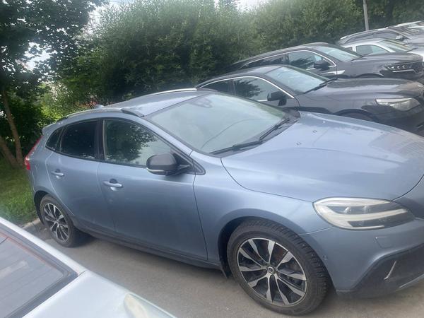 Volvo V40 2018, фото 5