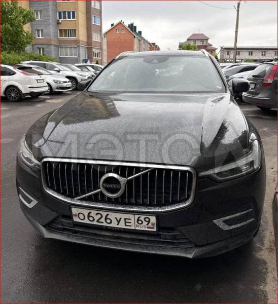 Volvo XC60 2019, фото 2