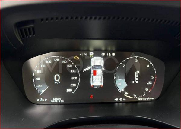 Volvo XC60 2019, фото 9