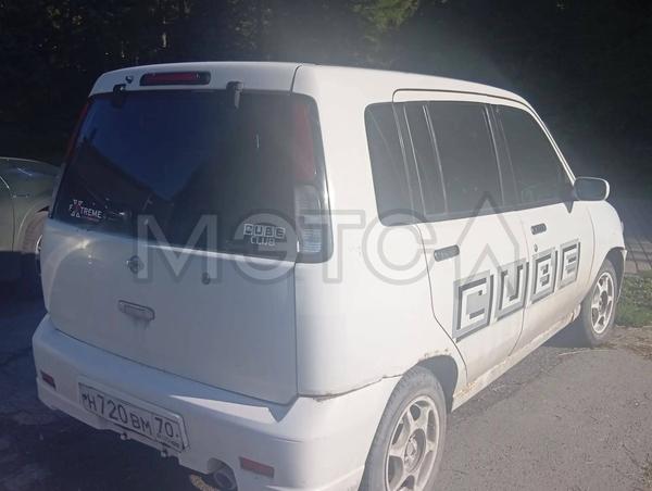Nissan Cube 1998, фото 4