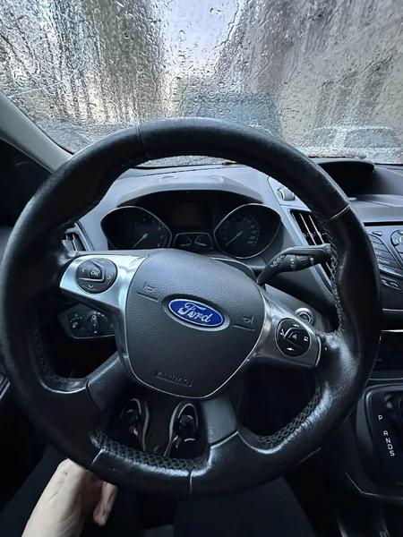 Ford Kuga 2013, фото 2