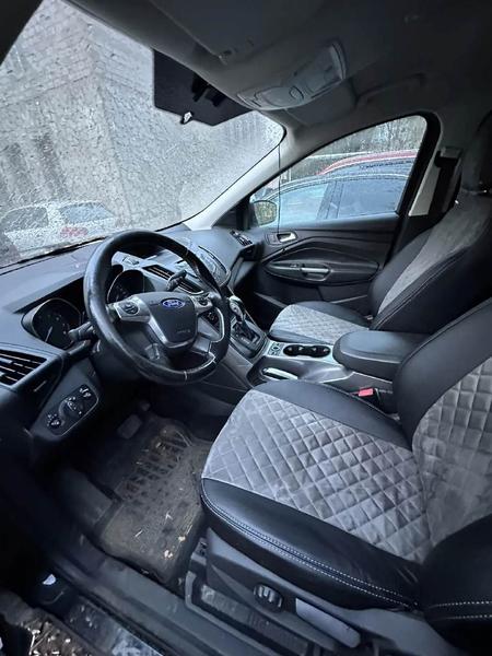 Ford Kuga 2013, фото 9