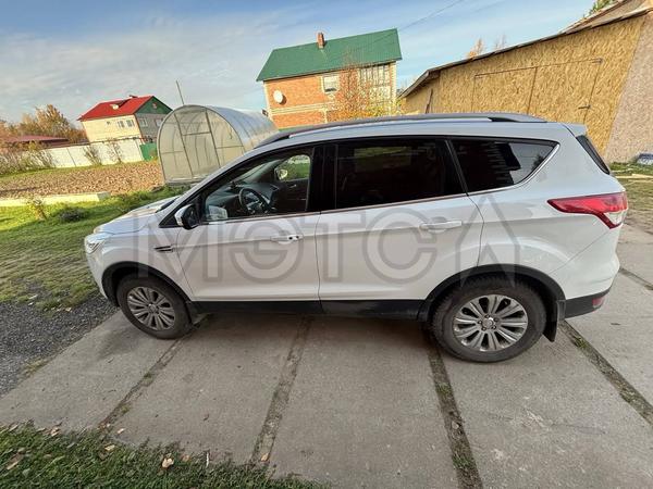 Ford Kuga 2013, фото 3