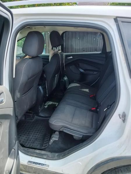 Ford Kuga 2014, фото 9