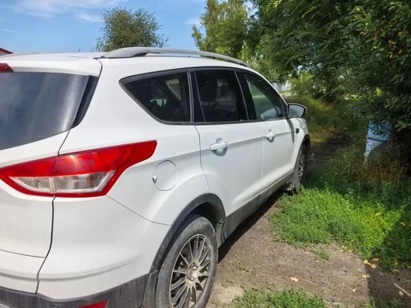 Ford Kuga 2014, фото 4
