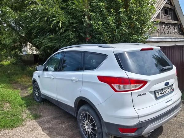 Ford Kuga 2014, фото 5