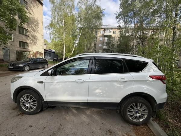 Ford Kuga 2015, фото 2