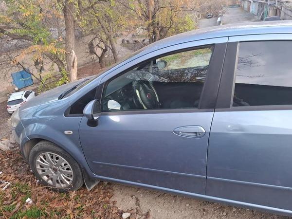 Fiat Linea 2011, фото 2