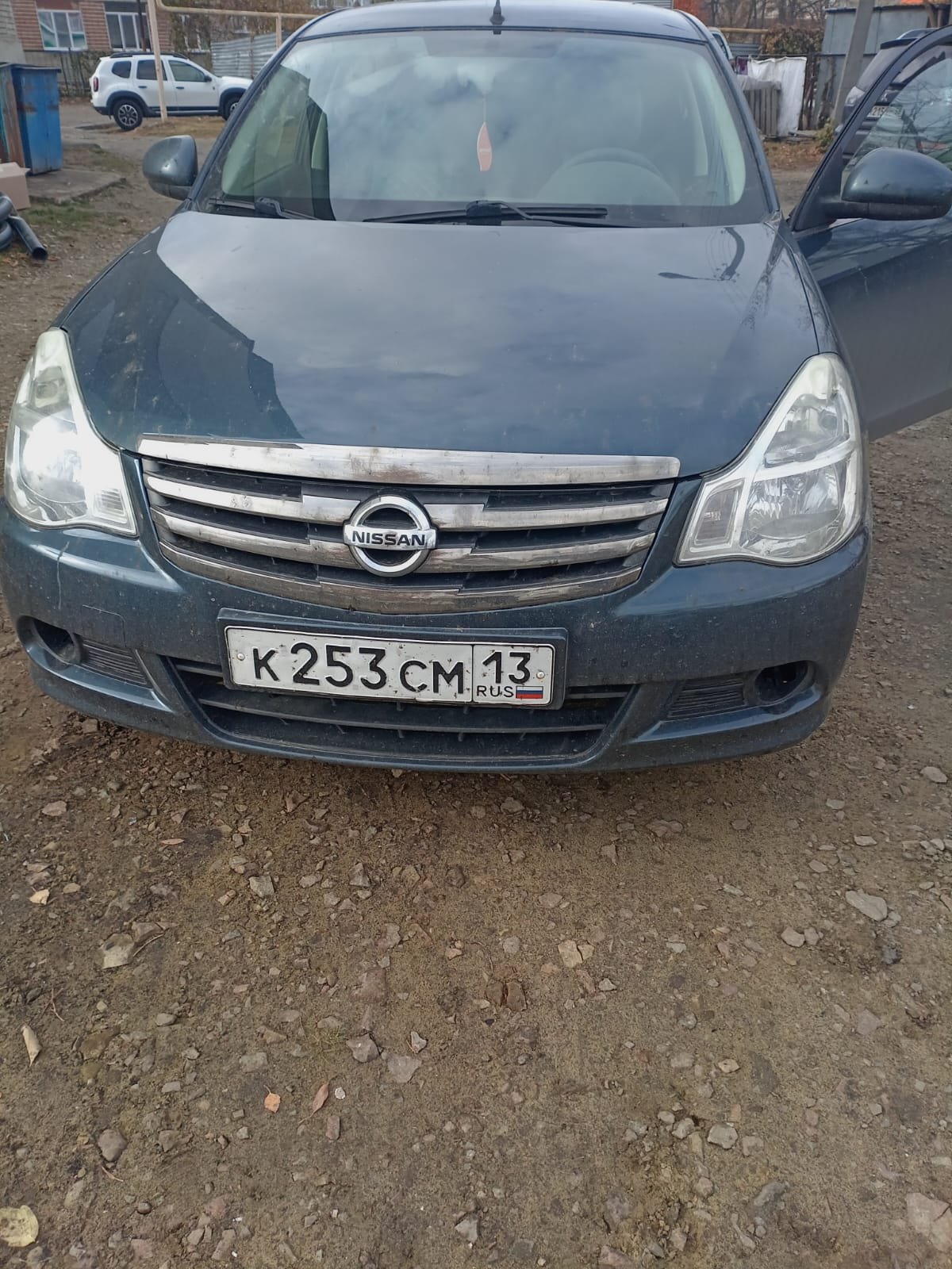 Nissan Almera