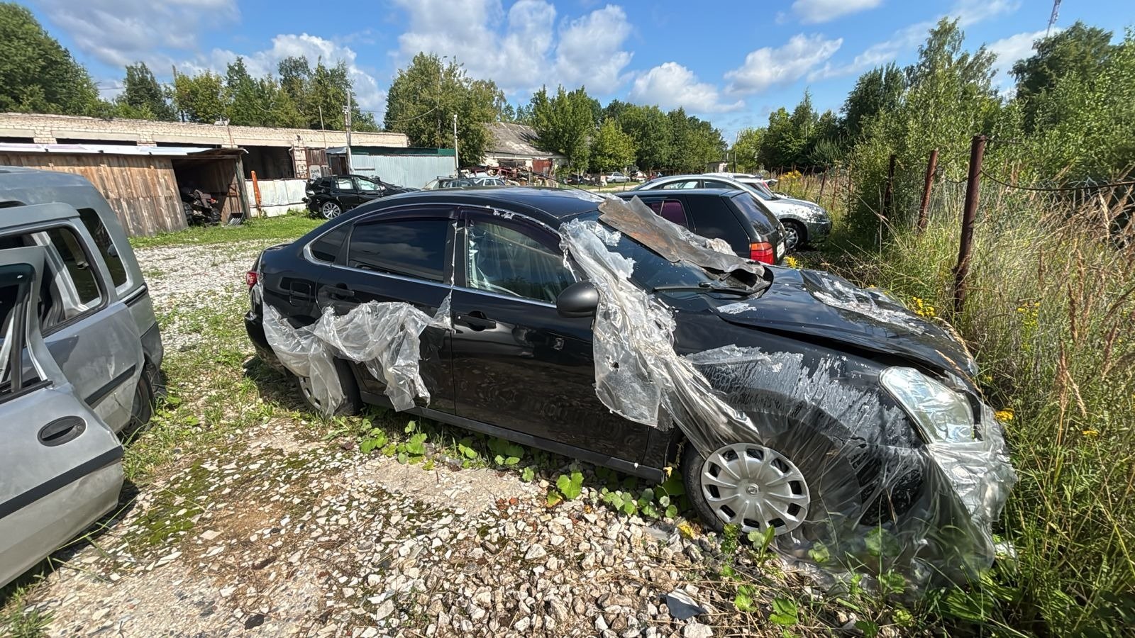 Nissan Almera