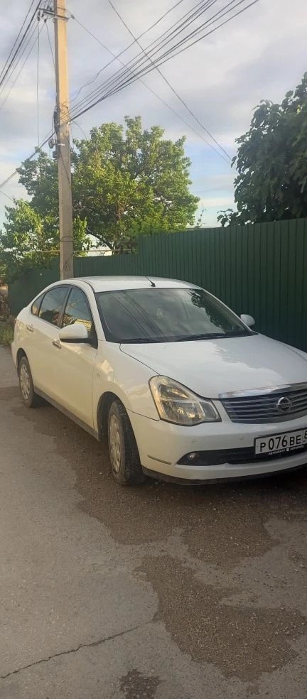 Nissan Almera
