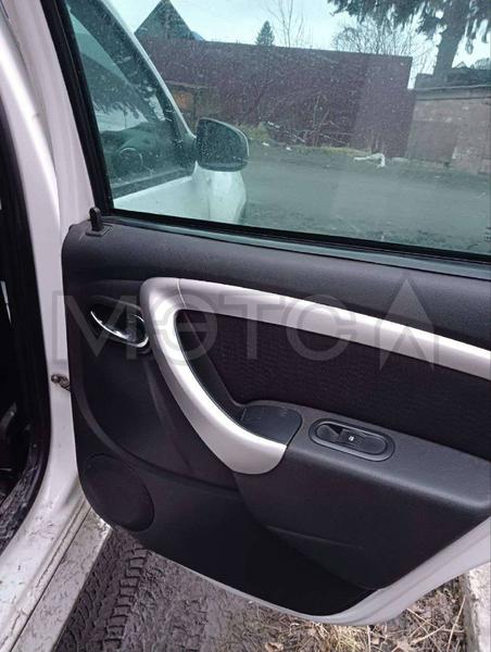Nissan Terrano 2014, фото 10