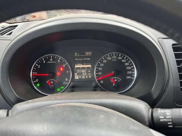 Nissan X-Trail 2011, фото 9